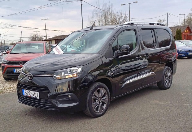 Toyota Proace City Verso 1.2T Family L2H1 [7 sz...